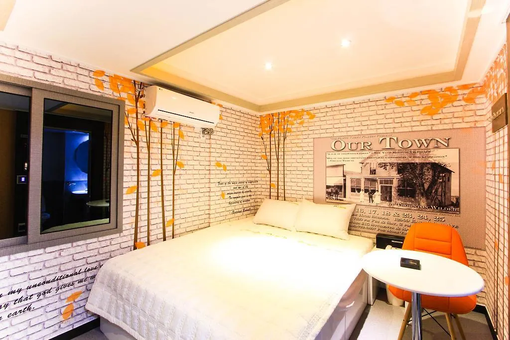 M2 Motel Busan 2*,